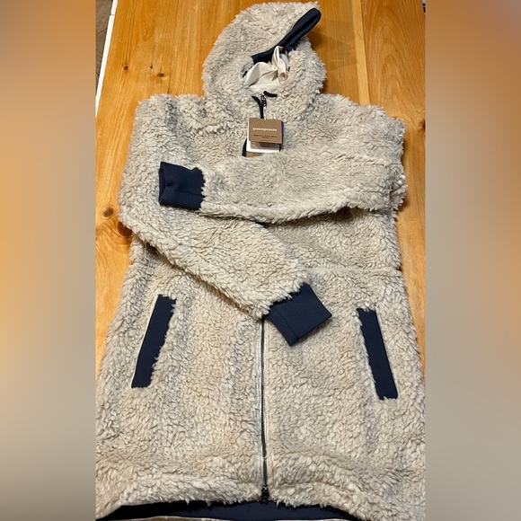 Patagonia Women’s Dusty Mesa Parka - Picture 1 of 4